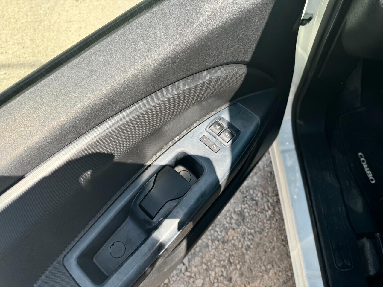 Opel Combo 1.6 CDTi "70.000KM"