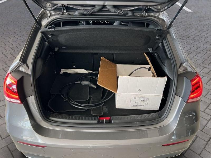 Mercedes-Benz Classe A A 250 e Automatic Plug-in hybrid Premium AMG Line