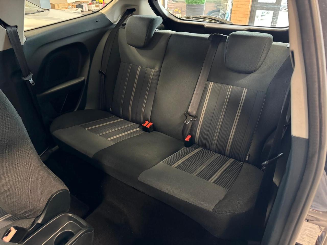 Ford Fiesta 1.2 BENZINA 82CV NEOPATENTATI 2009