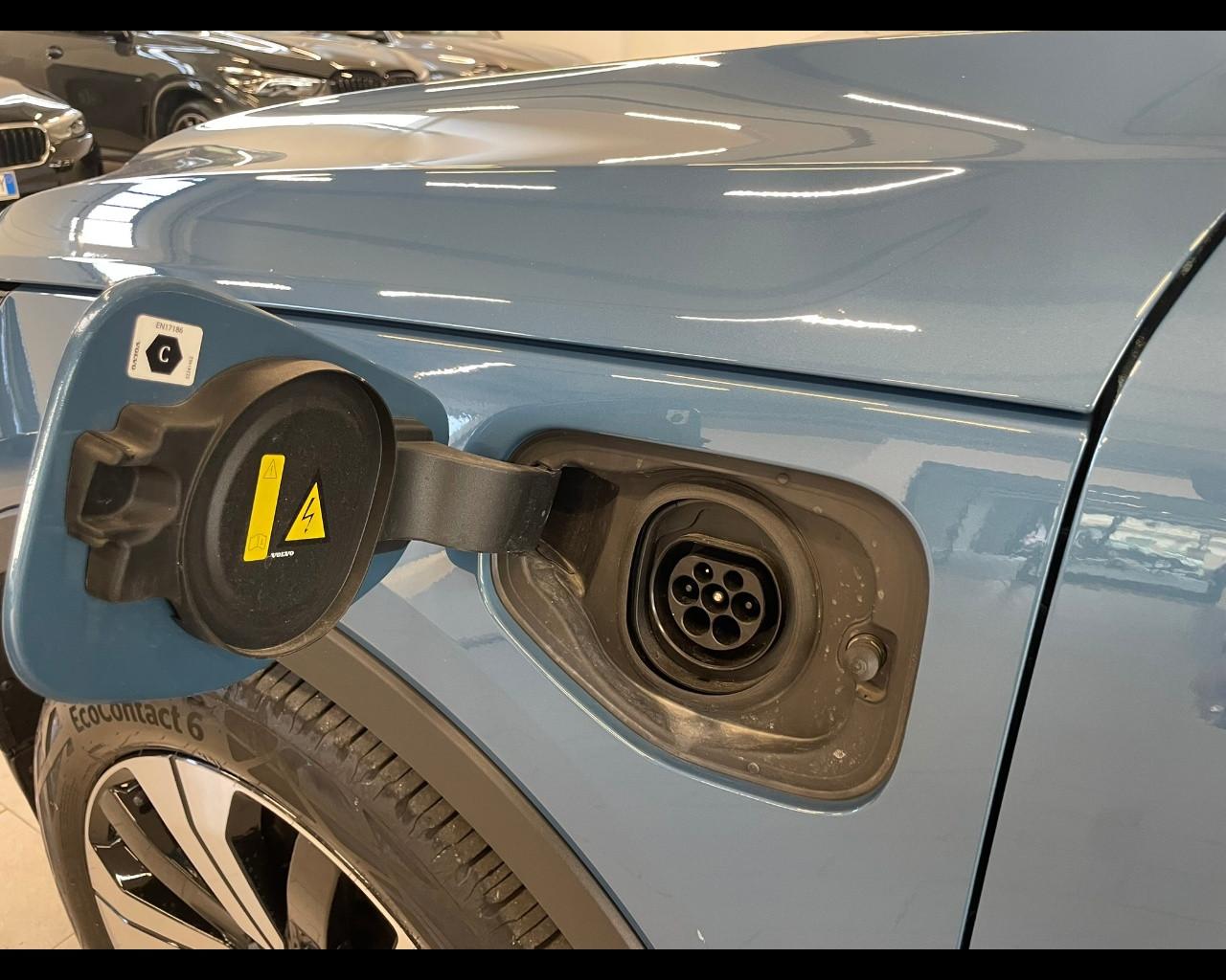 VOLVO XC40 (2017-->) - XC40 T4 Recharge Plug-in Hybrid automatico Ultimate Bright