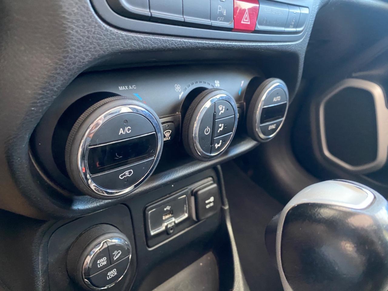 Jeep Renegade 2.0Mjt140CV 4WD Limited+TETTO2017