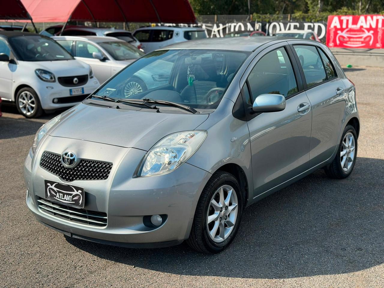 Toyota Yaris 1.3 5 porte Navi