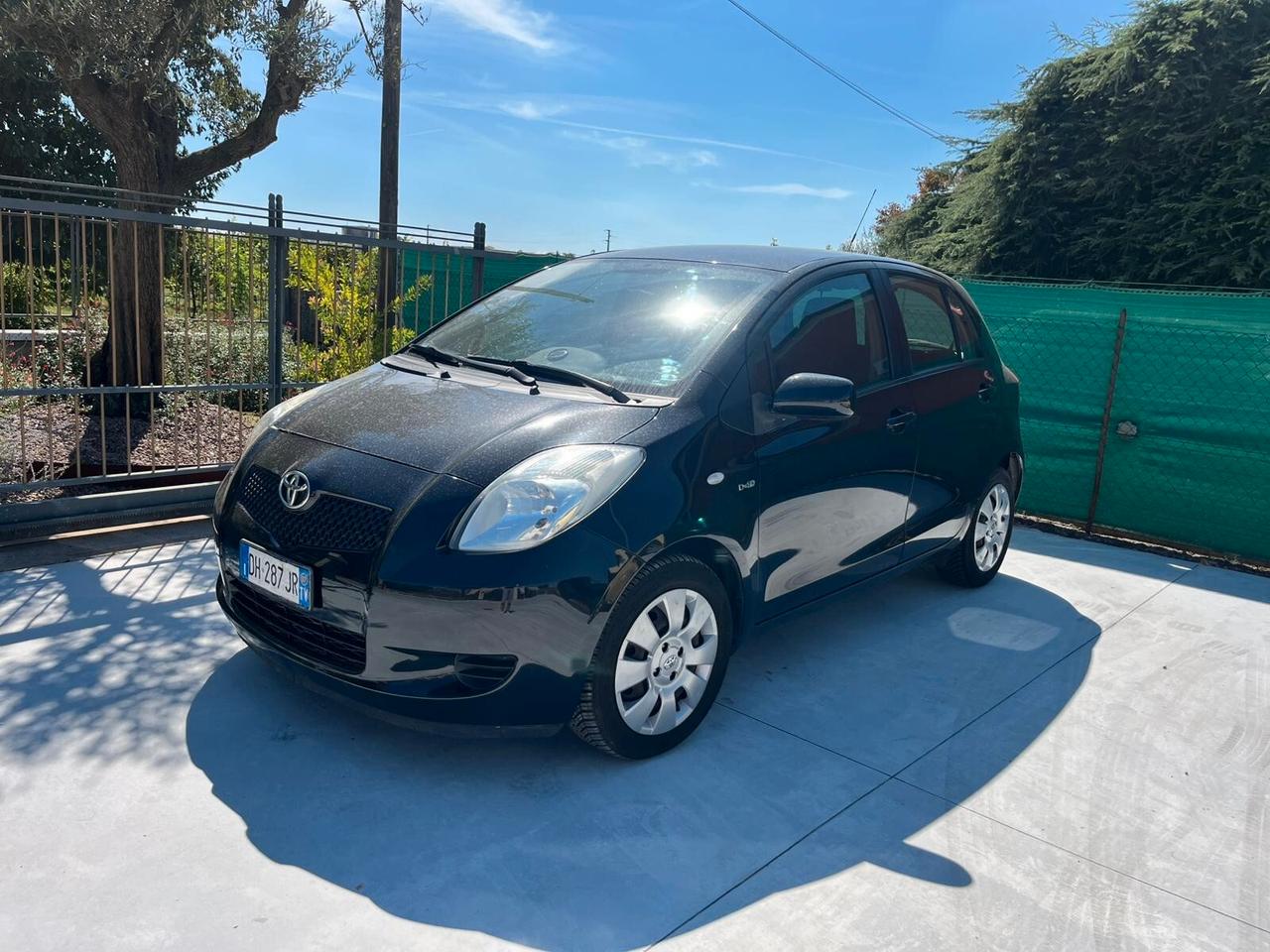 Toyota Yaris 1.4 D-4D 5 porte Sol