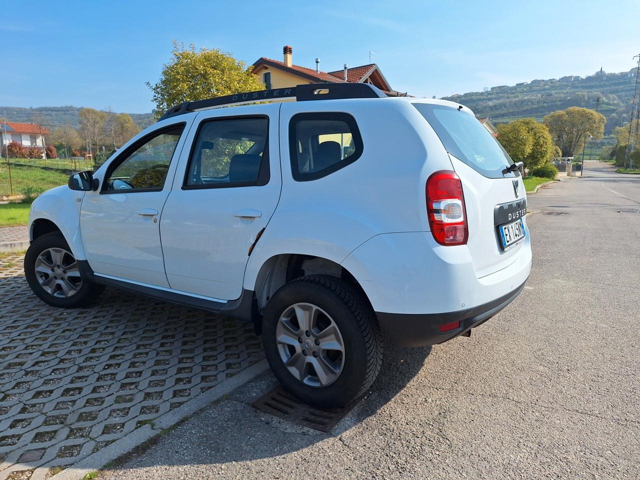 Dacia Duster 1.6 GPL DISTRIBUZIONE NUOVA