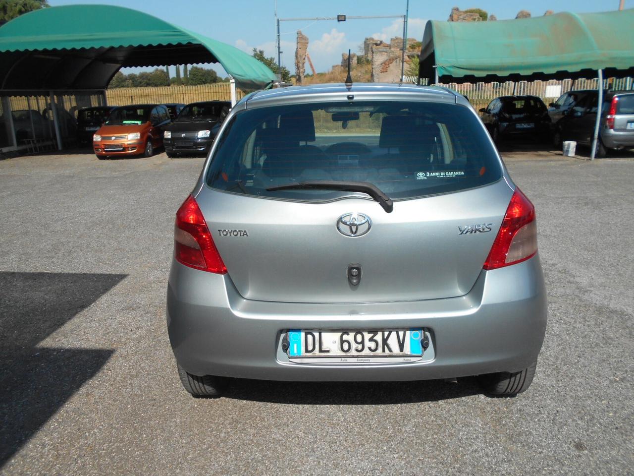 Toyota Yaris 1.3 5 porte 5 posti