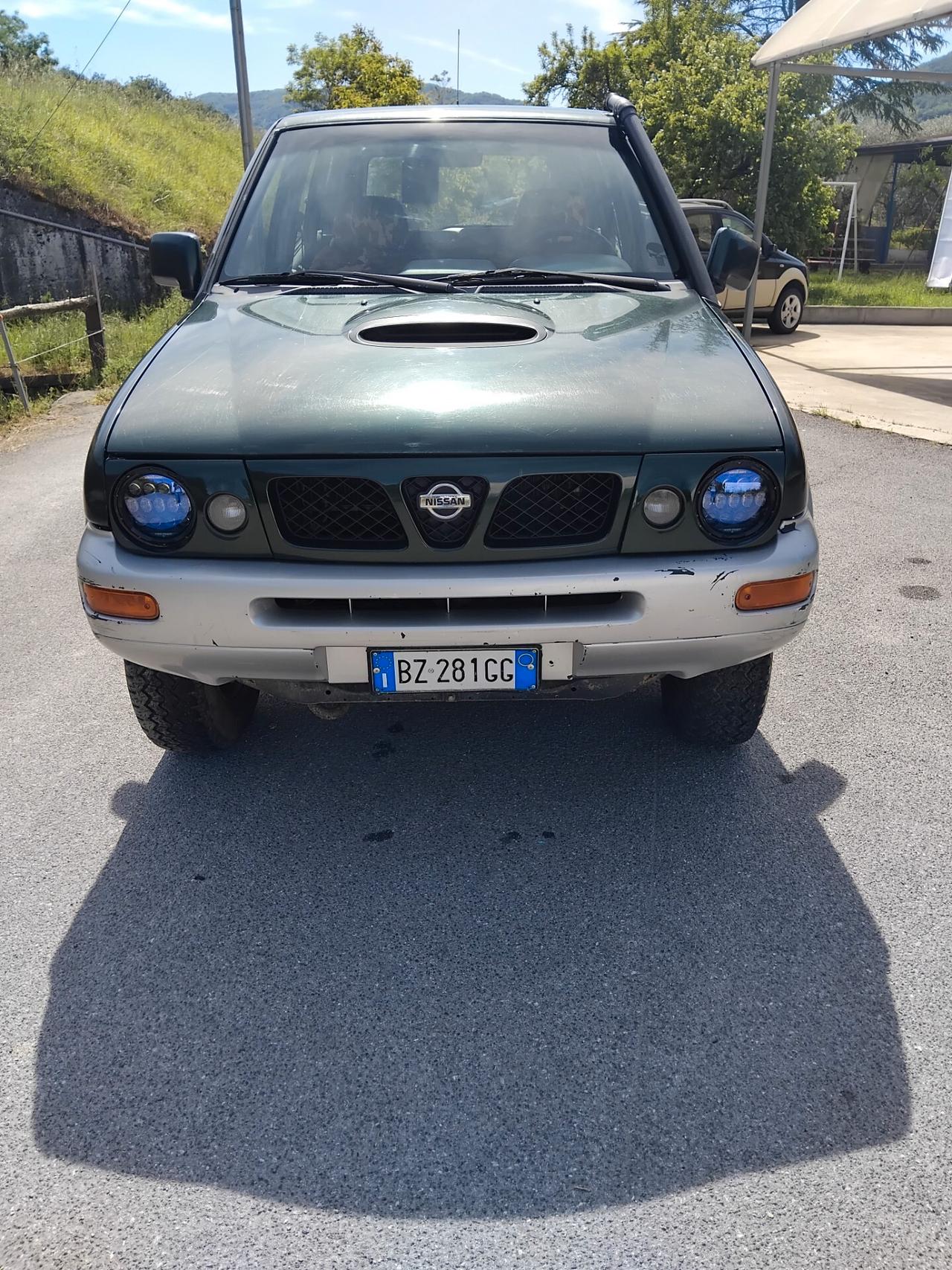 Nissan Terrano II Terrano II 2.7 Tdi 3 porte SR
