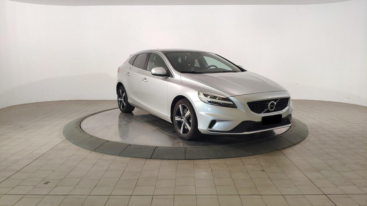 VOLVO V40 T3 Geartronic R-Design
