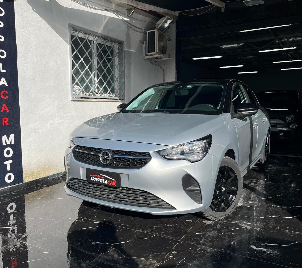 Opel Corsa 1.2 Design & Tech