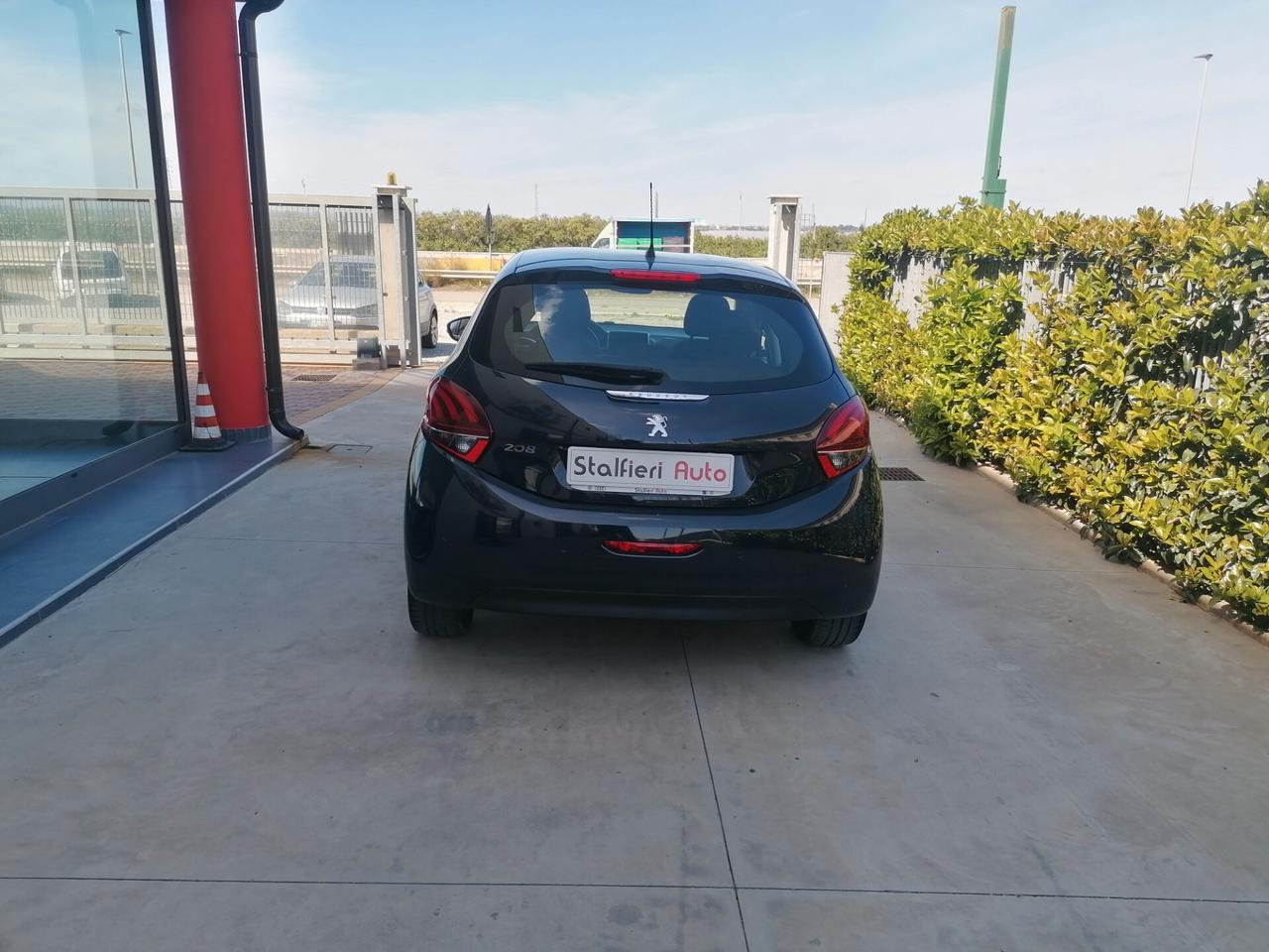 Peugeot 208 PureTech 82 5 porte Allure