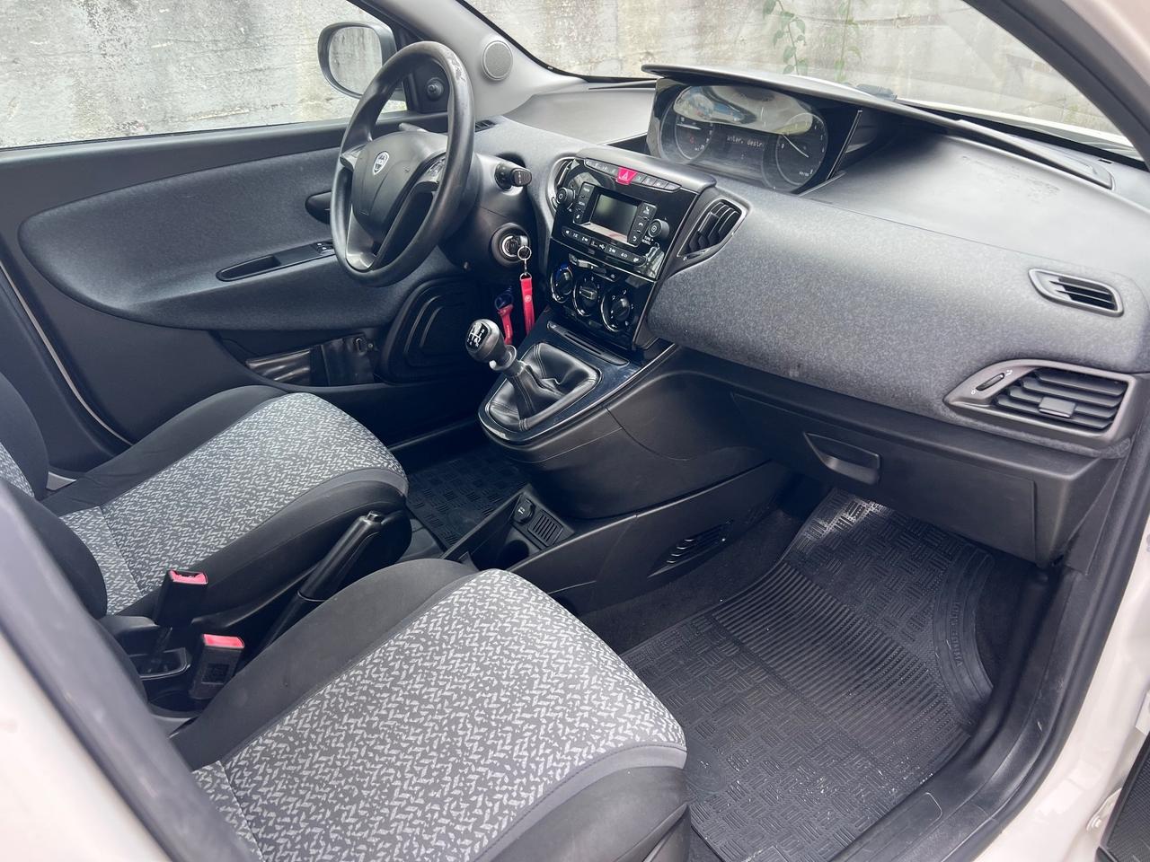 Lancia Ypsilon 1.2 69 CV 5 porte S&S Gold+Blockshaft