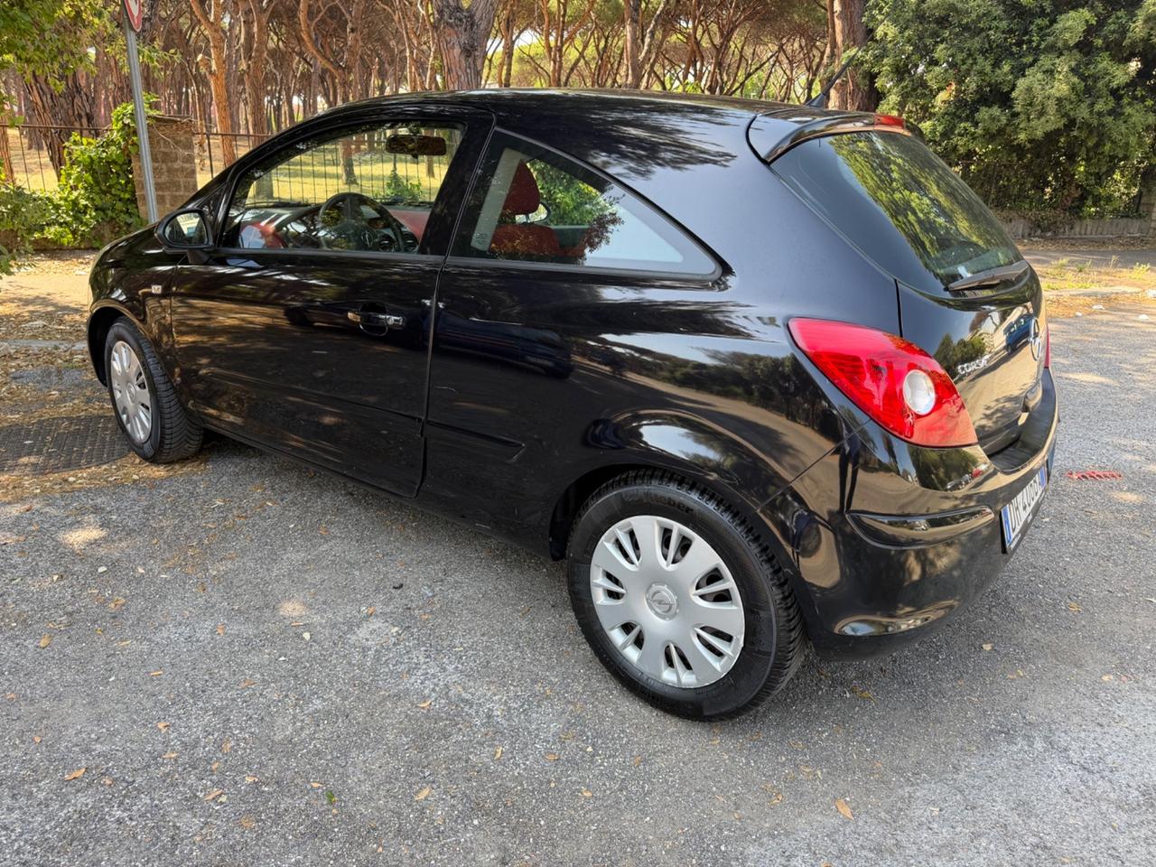 Opel Corsa 1.2 3 porte Enjoy