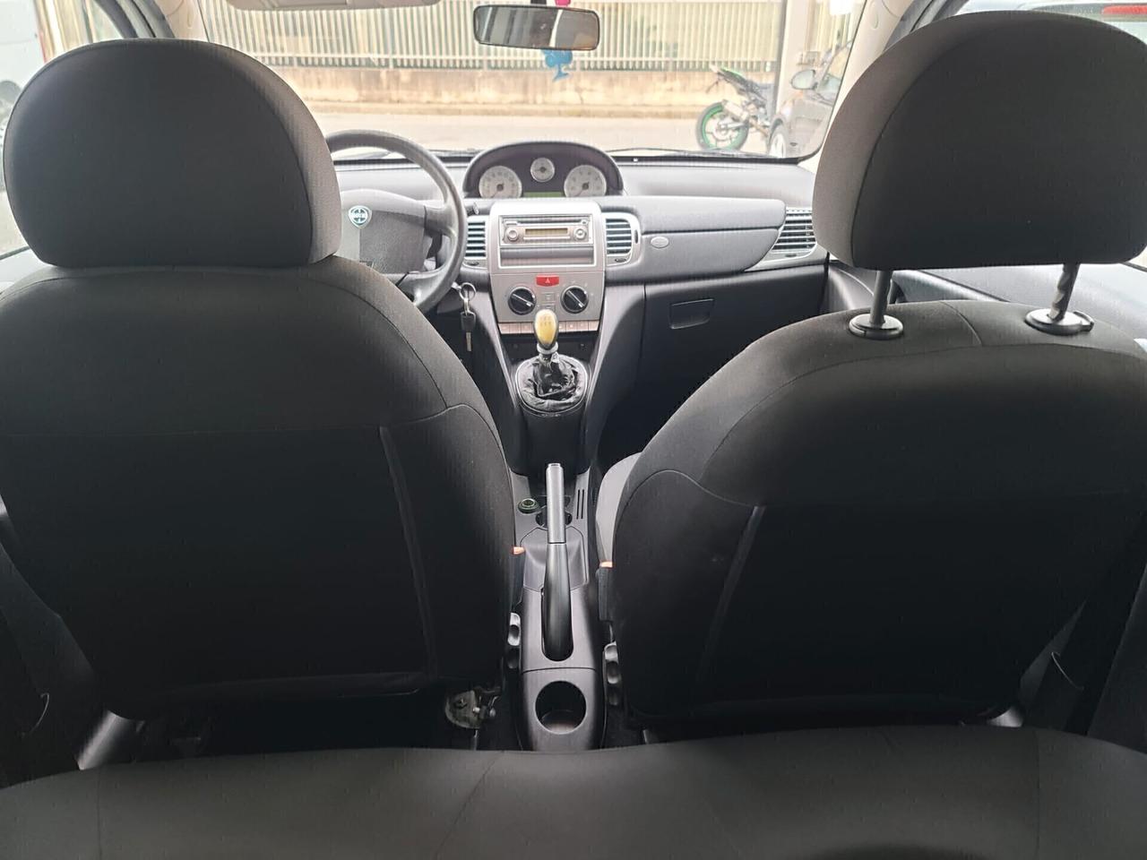 Lancia Ypsilon 1.2 69 CV Diva