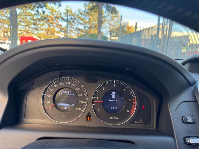 VOLVO XC60 2.4 D 175 CV DRIVe Kinetic