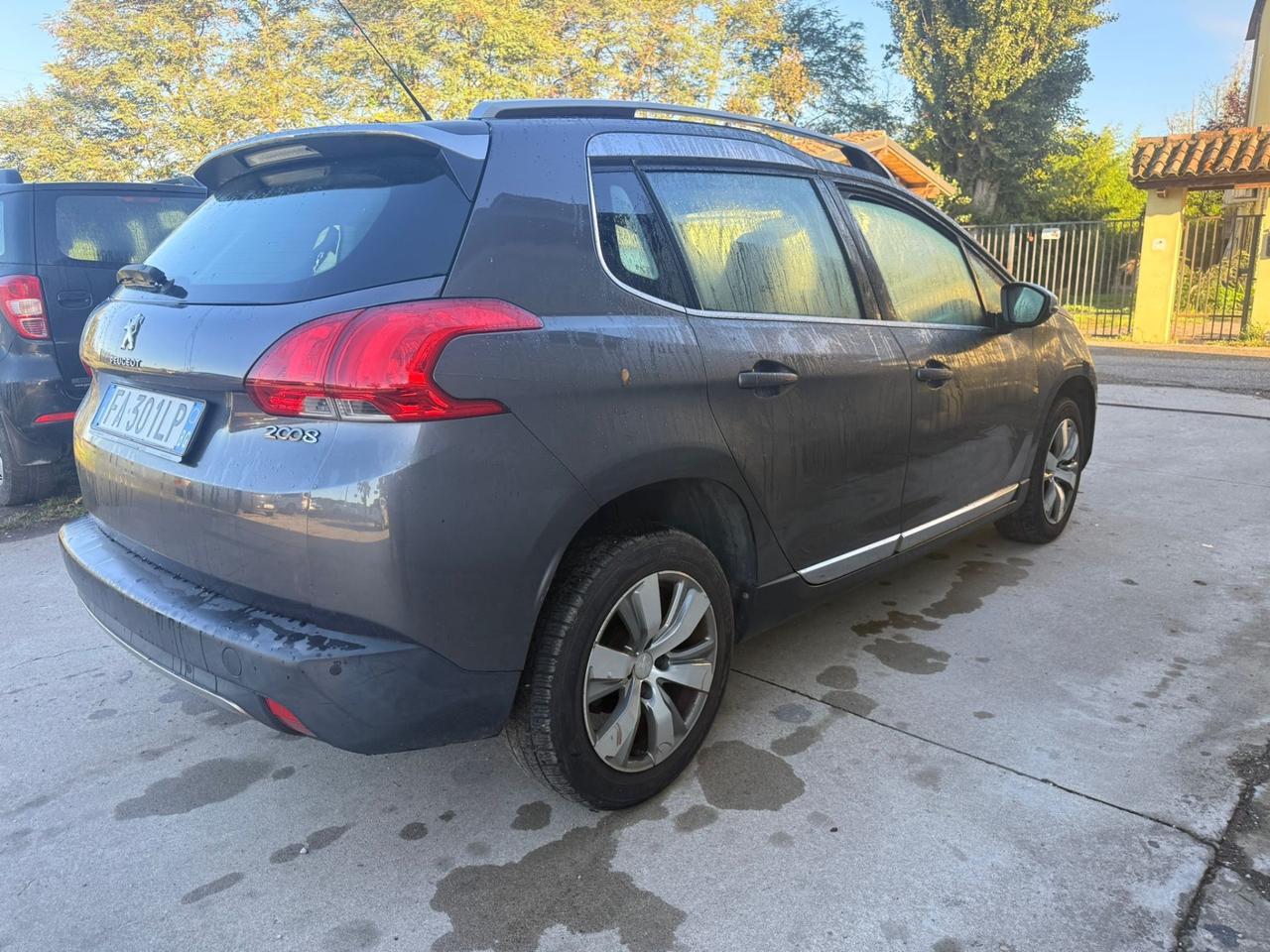 Peugeot 2008 PureTech 82CV Allure