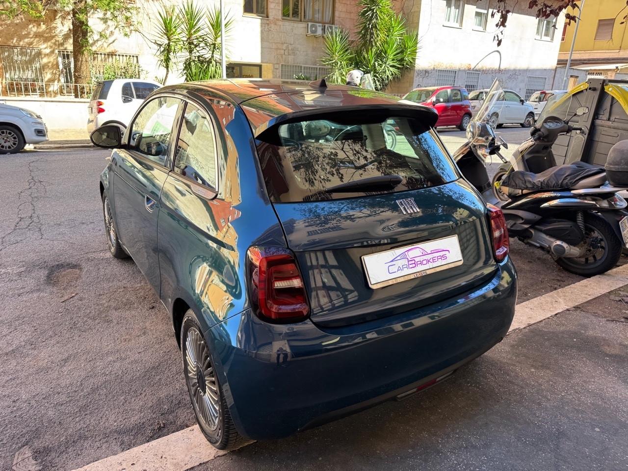 Fiat 500e Berlina 42 kWh Icon IVA DEDUCIBILE