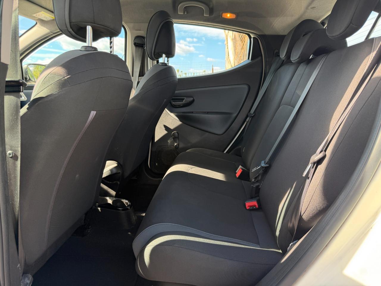LANCIA YPSILON 2016 1.2 BENZINA/GPL 69 CV