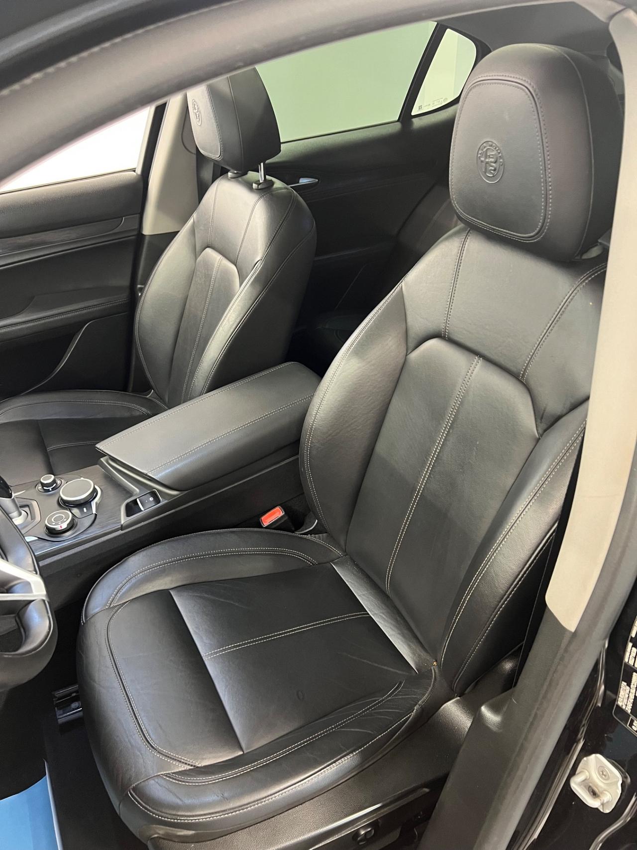 Alfa Romeo Stelvio 2.2 Turbodiesel 210 CV AT8 Q4 Executive