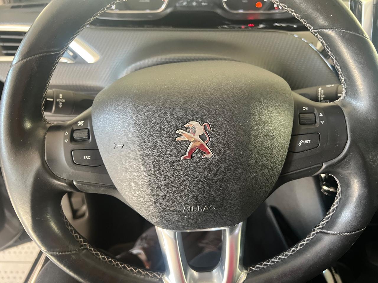 Peugeot 2008 PureTech Turbo 110 S&S Black Matt