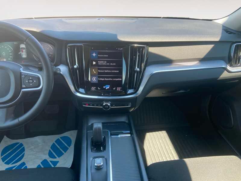 VOLVO V60 2.0 b4 Momentum Business AuTo