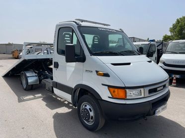 IVECO DAILY 35 C 13 CARRO ATTREZZI