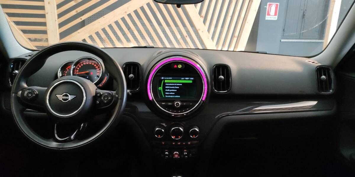 Mini Countryman 1.5 One D Business auto 7m