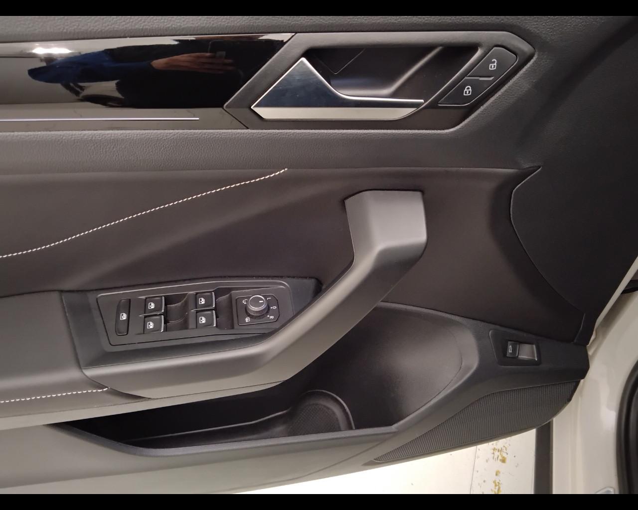 VOLKSWAGEN T-Roc I 2022 - T-Roc 1.5 tsi R-Line dsg