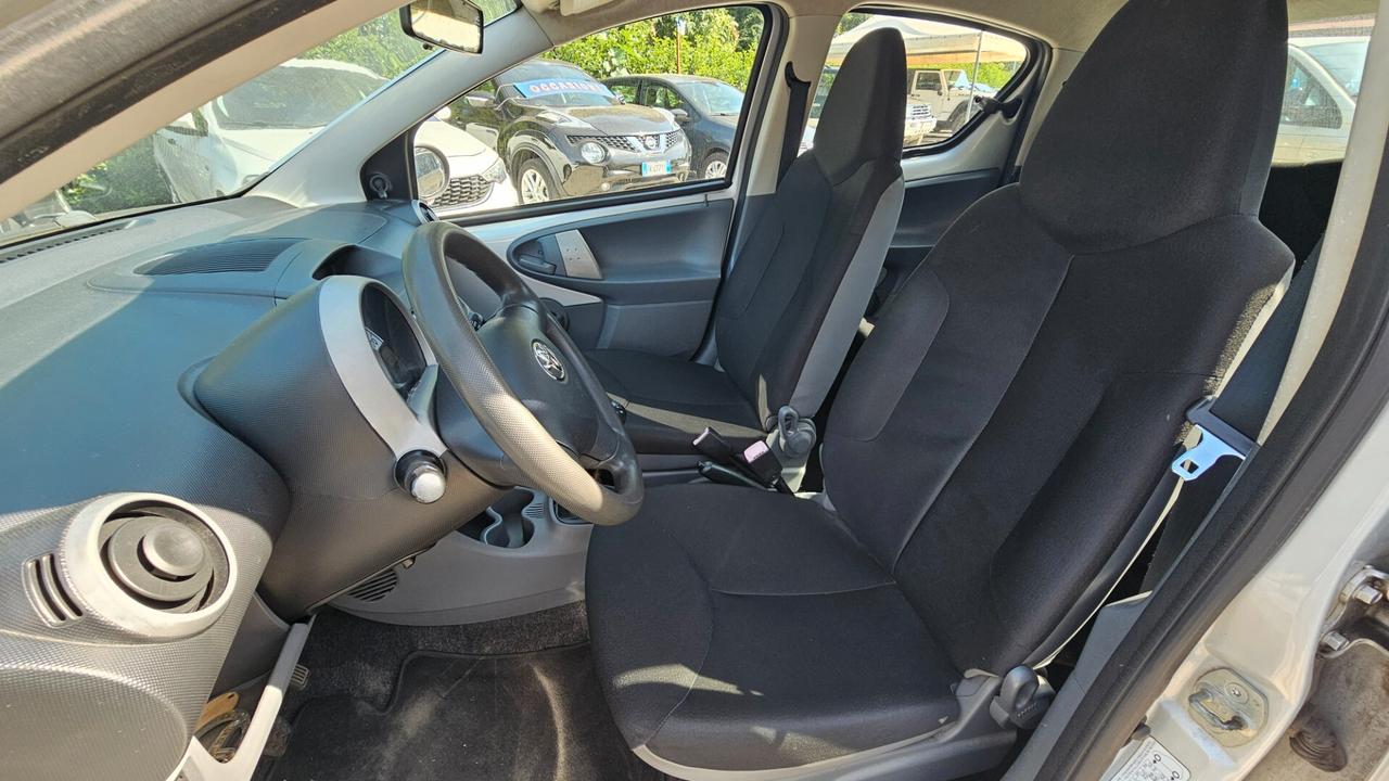 Toyota Aygo 1.0 12V VVT-i 5 porte
