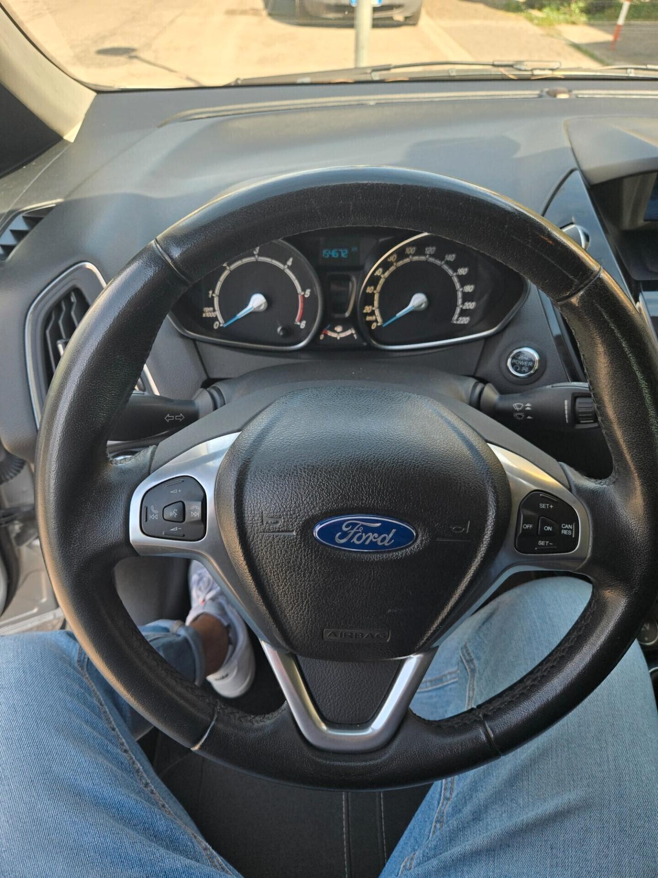 Ford B-Max 1.5 TDCi 75 CV Titanium