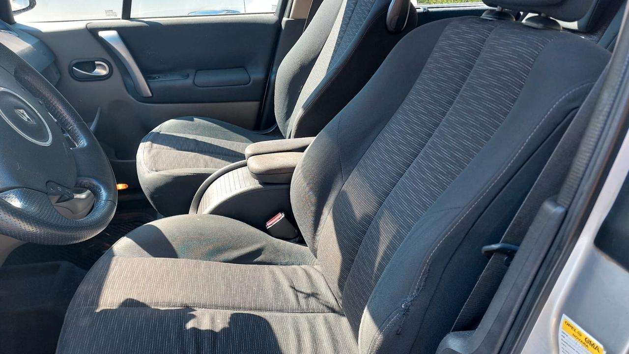 Renault Scenic Scénic 1.5 dCi/105CV Dynamique