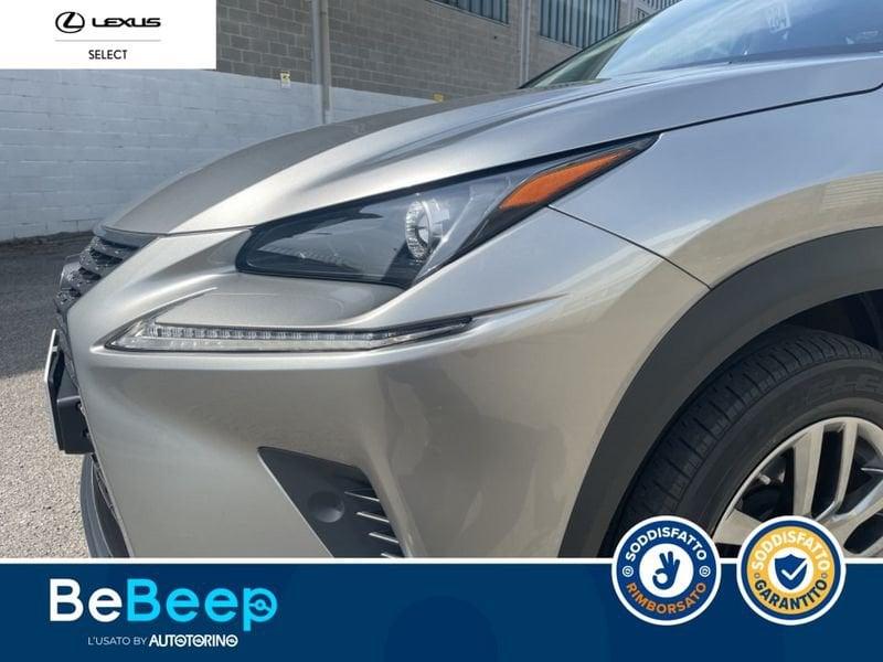 Lexus NX 300H 2.5 PREMIUM 4WD CVT
