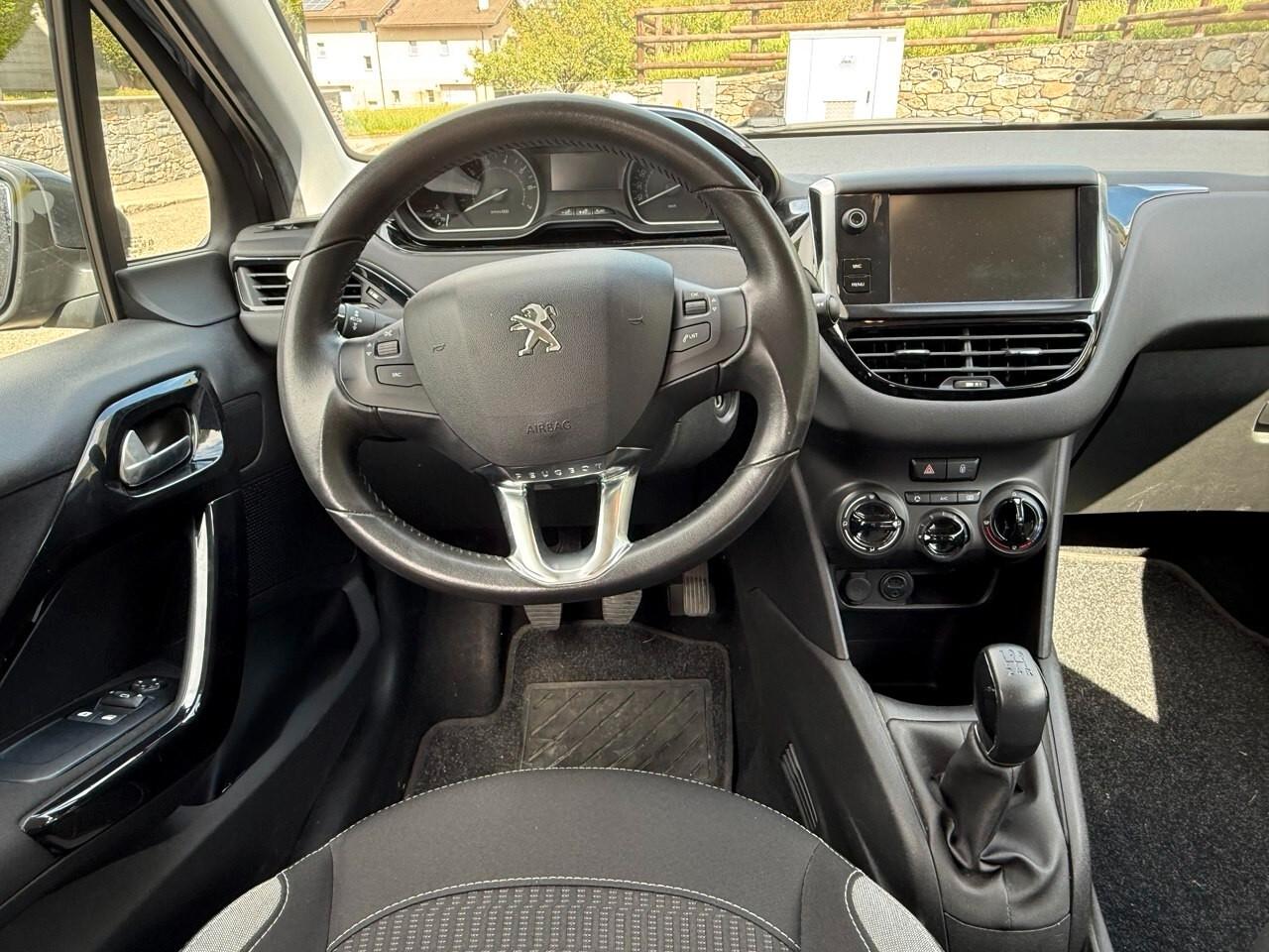 Peugeot 208 Peugeot 208 PureTech 82cv Allure