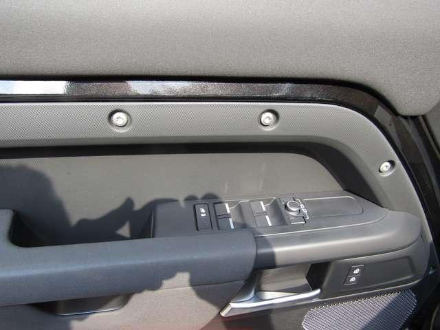 Land Rover Defender 3.0d MHEV AUTO 200CV AUTOCARRO 5 POSTI