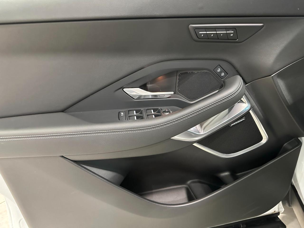 Jaguar E-Pace 2.0D 163cv AWD Auto R-Dynamic HSE IVA ESPOSTA