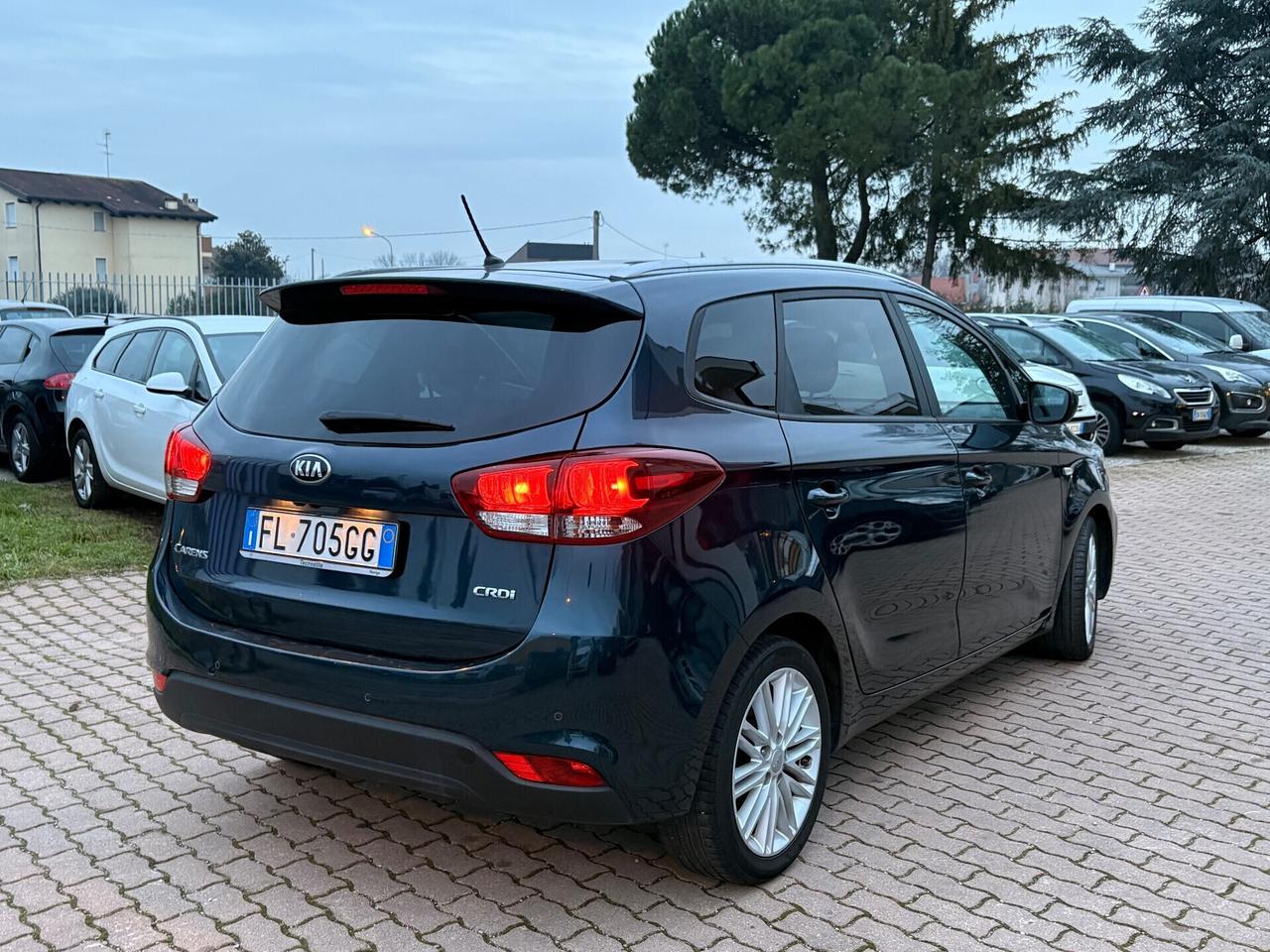 Kia Carens 1.7 CRDi 115 CV Business Class