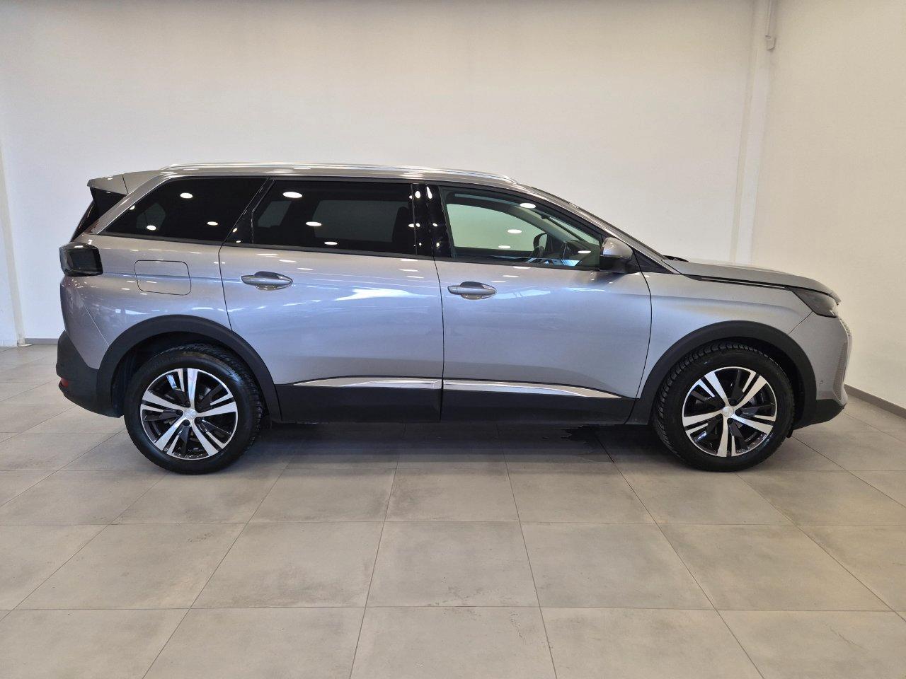 Peugeot 5008 1.5 bluehdi Allure s&s 130cv eat8 - NEOPATENTATI - Carplay - Cam - Cruise/Lim