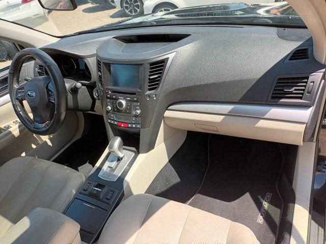 SUBARU OUTBACK 2000 D 150CV AUTOM AWD NAV TETTO PELLE CAM ITALIA