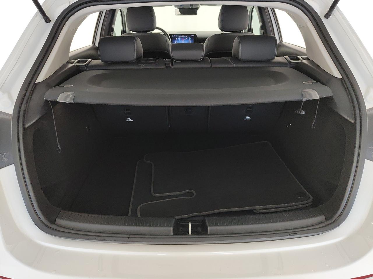 Mercedes-Benz A 180 d Advanced auto
