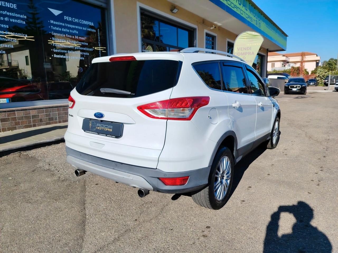 Ford Kuga 2.0 TDCI 140 CV 4WD Titanium