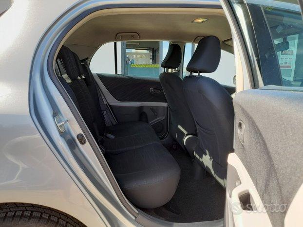 TOYOTA Yaris 1.0 5P. SOL