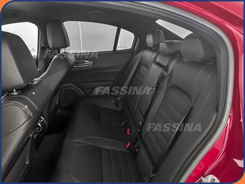 Alfa Romeo Giulia 2.9 T V6 AT8 Quadrifoglio