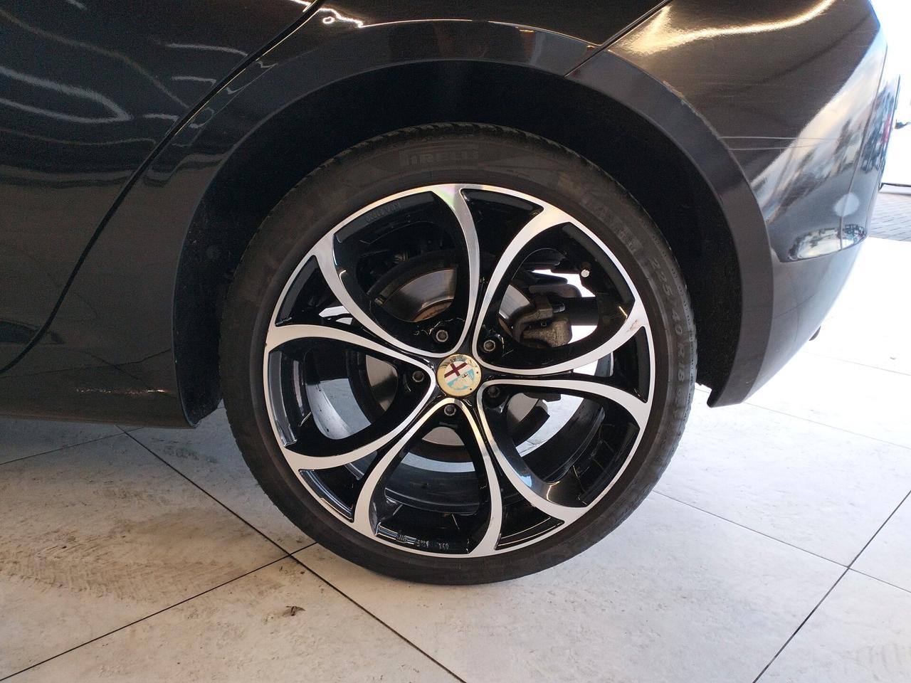 Alfa Romeo Giulietta 1.6 JTDm 120 CV - NEOPATENTATI