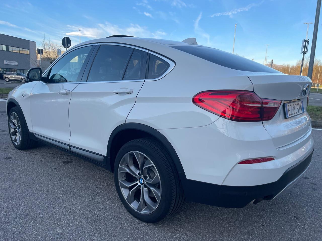 Bmw X4 xDrive20d xLine*Gancio traino*Pelle*Navi*Tetto*
