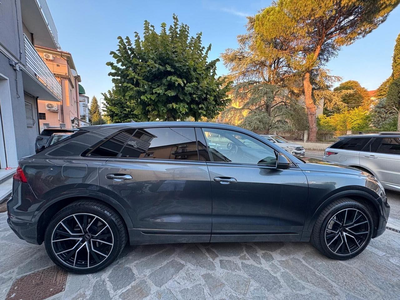 AUDI Q8 55 TFSI QUATTRO TIPTRONIC SPORT 340cv