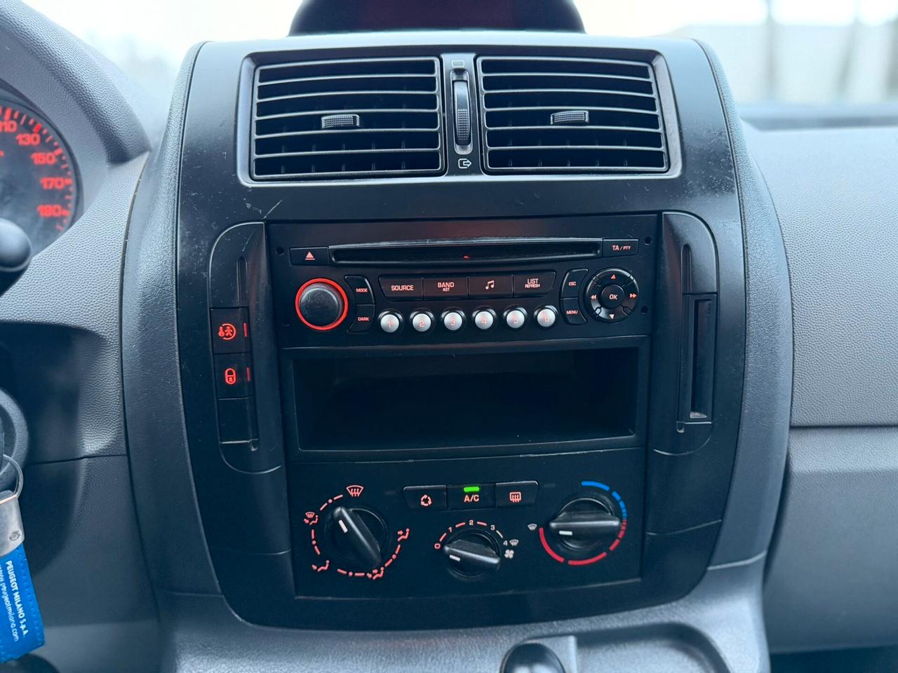 Peugeot Expert Tepee 2.0 HDi 9 POSTI