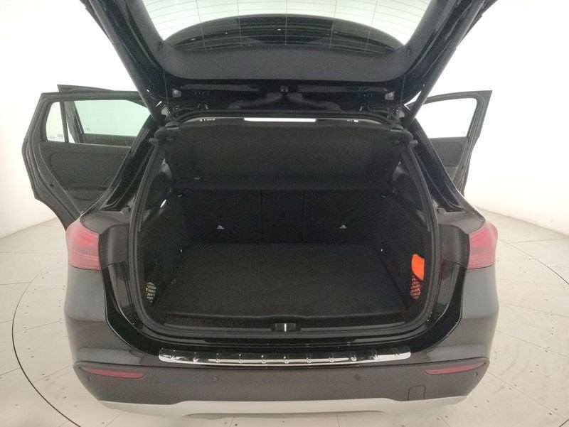 Mercedes-Benz GLA 180 d Advanced auto