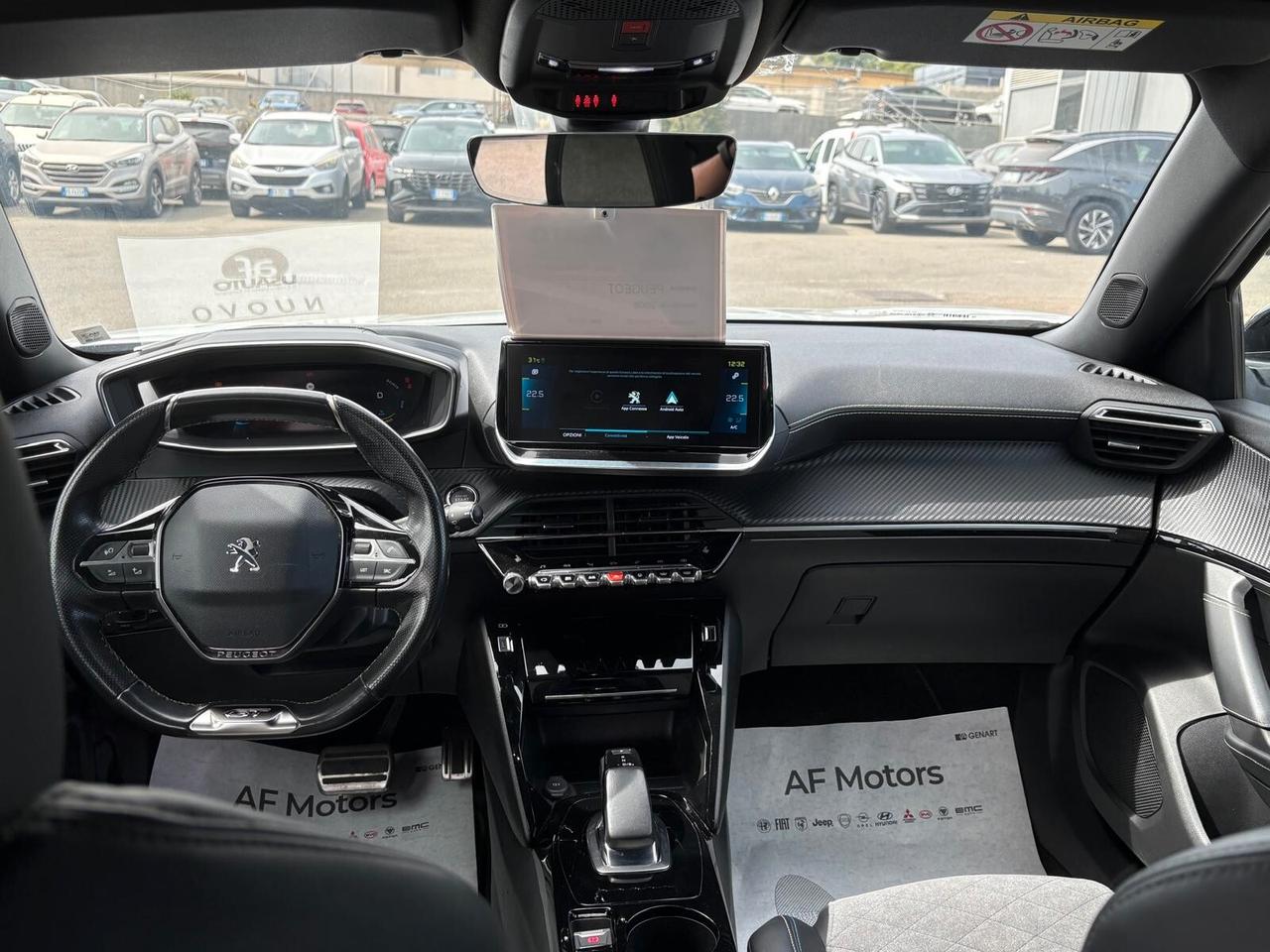 Peugeot 2008 motore elettrico 136 CV GT Pack