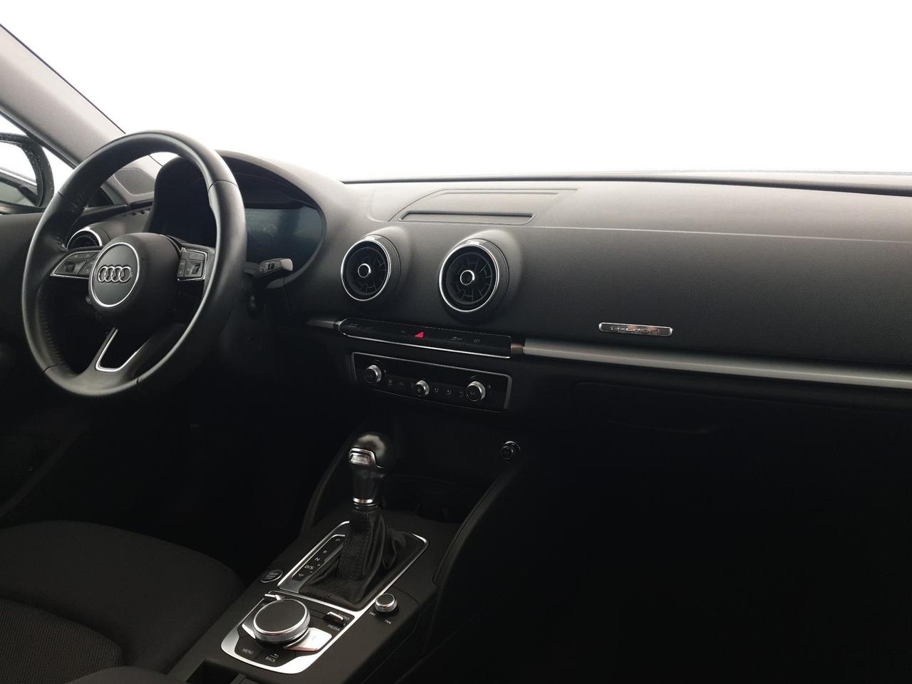 Sportback 40TFSIe 204CV S tronic Admired