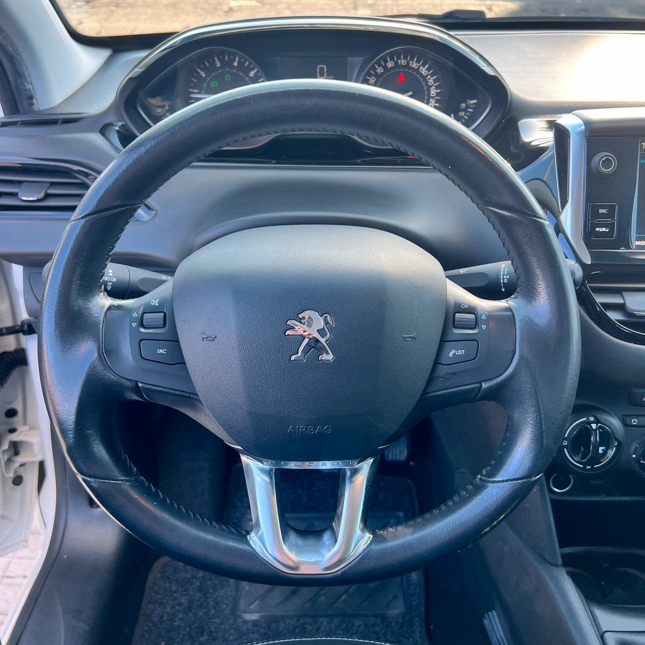 Peugeot 208 PureTech 82 5 porte Allure