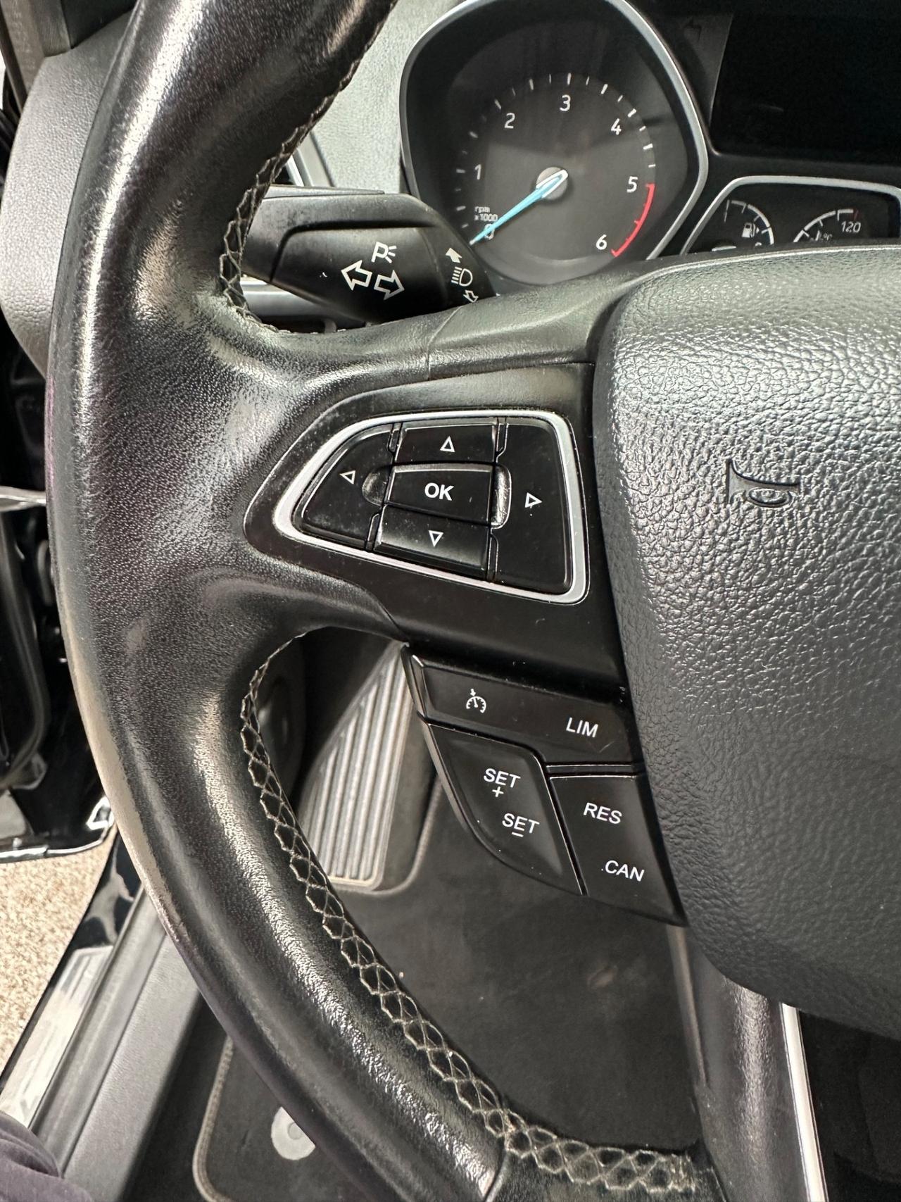 Ford Kuga 1.5 TDCi 120cv S&S 2WD ST-Line