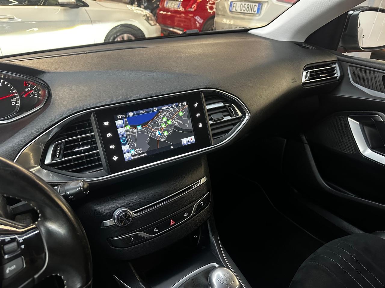 Peugeot 308 BlueHDi UNIPROP FULL LED - FABIANOAUTO
